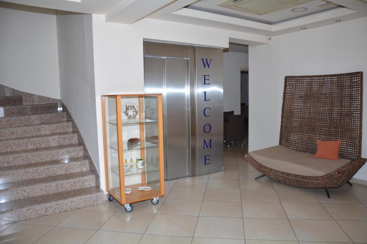 Poseidon Hotel Paralia  ภายนอก รูปภาพ