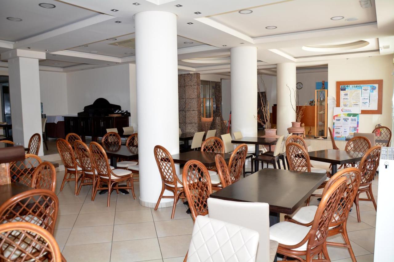 Poseidon Hotel Paralia  ภายนอก รูปภาพ