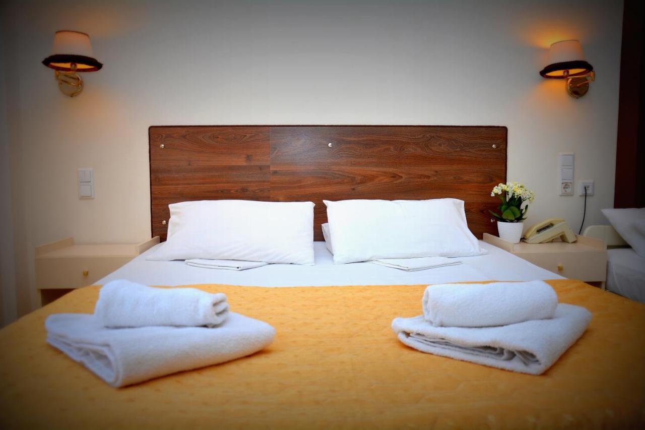 Poseidon Hotel Paralia  ภายนอก รูปภาพ