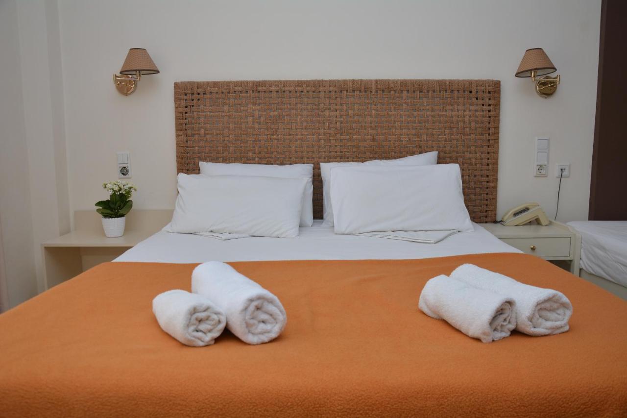 Poseidon Hotel Paralia  ภายนอก รูปภาพ